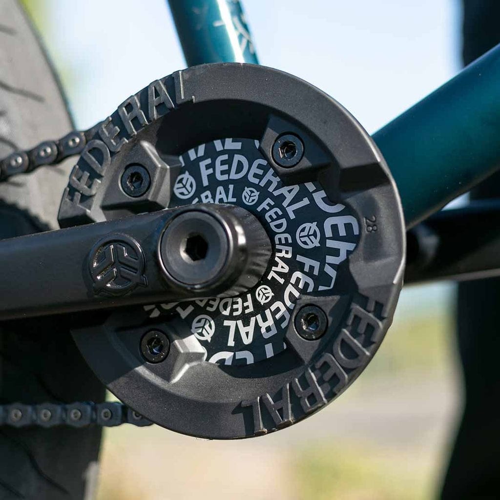 Federal Logo Solid Sprocket With Impact Guard - Black 28 Tooth