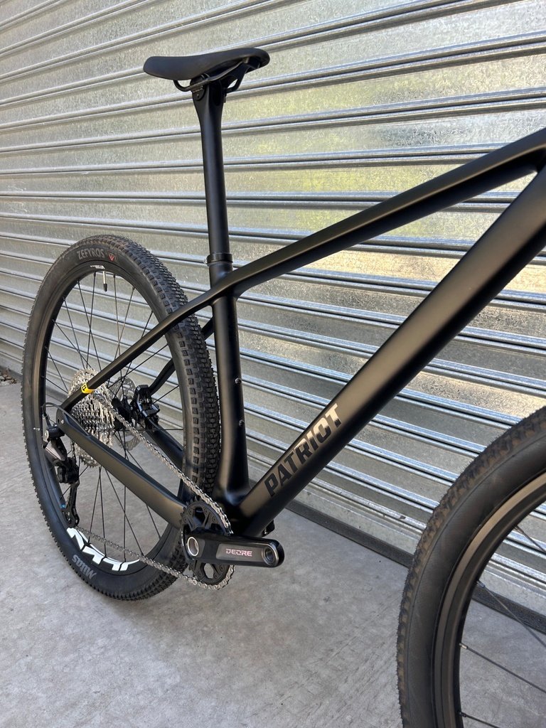 Cuadro MTB Patriot XMC Carbono c/ accesorios